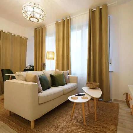 Dein Flughafen Messe Nahe Duesseldorf 2 *