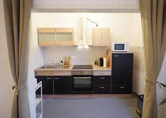 Dein Flughafen Messe Nahe Duesseldorf 2 Duisburgo